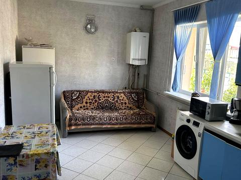 дом по адресу Центральна