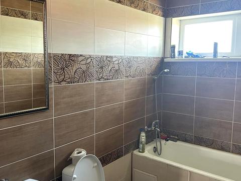 дом по адресу Центральна