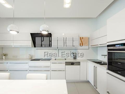 квартира за адресою Андрія Верхогляда вул. (Михайла Драгомирова), 12