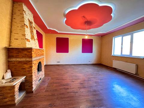 будинок за адресою Центральна, 9