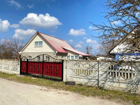 дом по адресу Шкільна