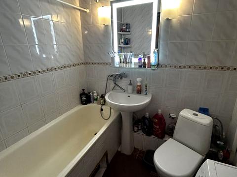 квартира за адресою Космонавтів вул., 38/17