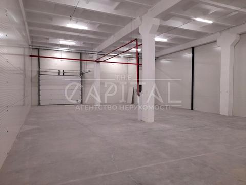 комерційна за адресою Амосова вул., 48