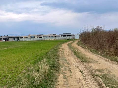 участок по адресу 