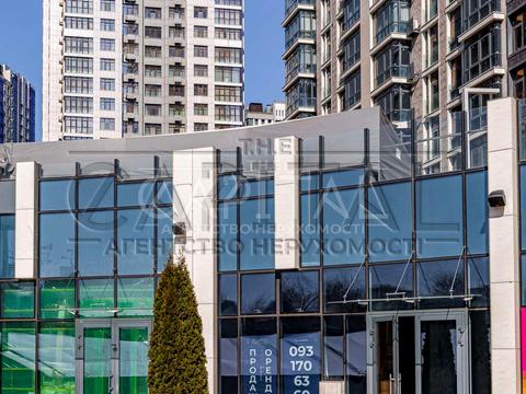 комерційна за адресою Андрія Верхогляда вул. (Михайла Драгомирова), 19-Б