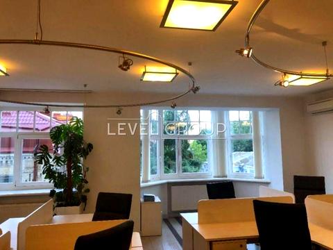 комерційна за адресою Ірининська вул., 5/24