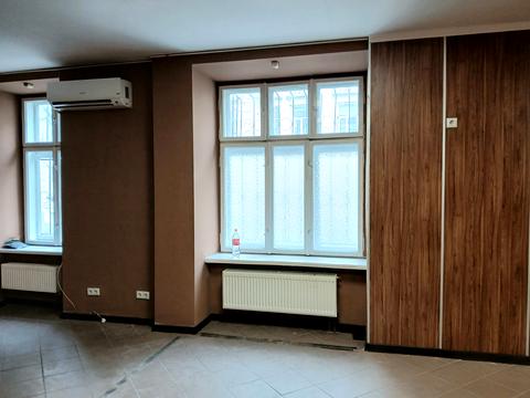 комерційна за адресою Городоцька вул., 167