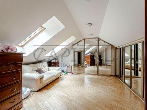 будинок за адресою Козин