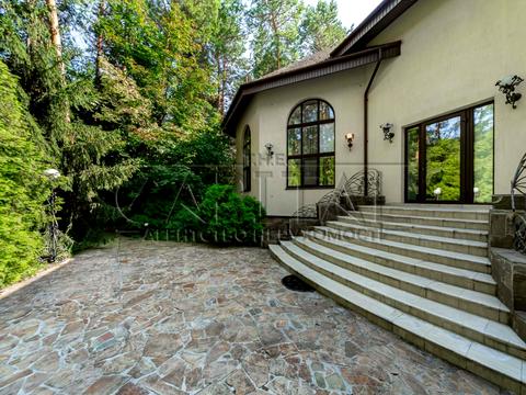 будинок за адресою Козин