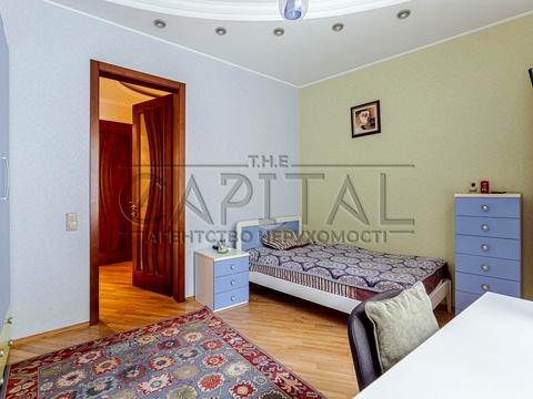 будинок за адресою Козин