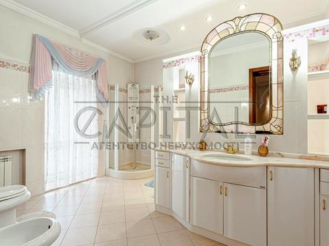 будинок за адресою Козин