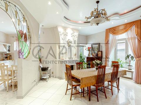 будинок за адресою Козин