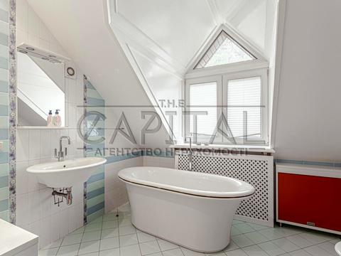 будинок за адресою Козин