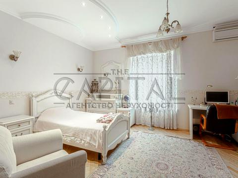 будинок за адресою Козин