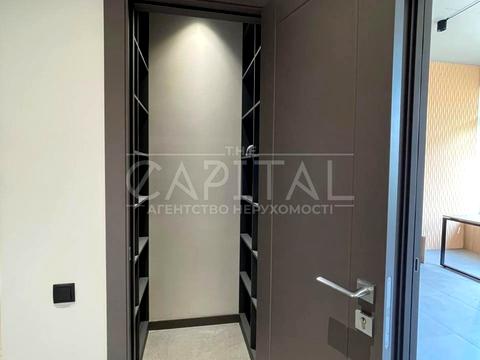 коммерческая по адресу Кловский спуск, 7a