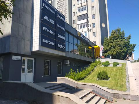 комерційна за адресою Міцкевича вул., 11