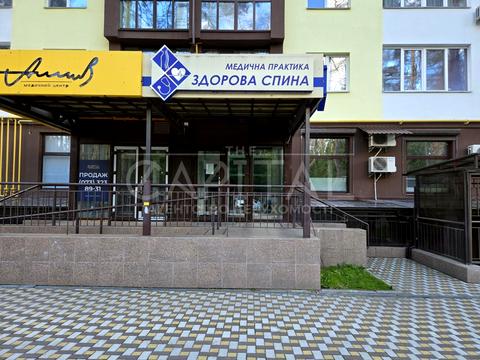 комерційна за адресою 11-та Лінія вул., 4