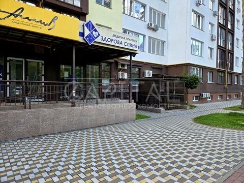 комерційна за адресою 11-та Лінія вул., 4