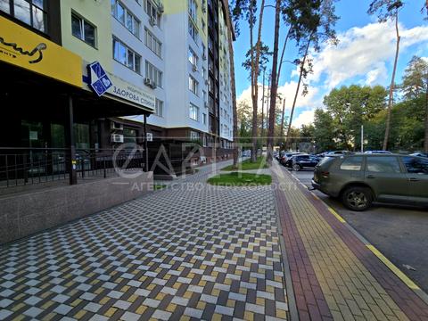 комерційна за адресою 11-та Лінія вул., 4