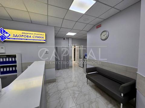 комерційна за адресою 11-та Лінія вул., 4