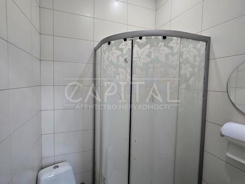 комерційна за адресою 11-та Лінія вул., 4