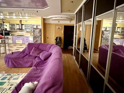 квартира за адресою Зодчих вул., 8