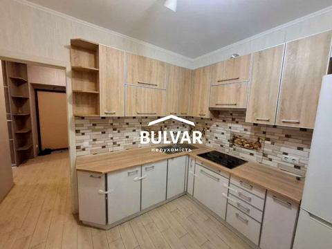 квартира по адресу Драгоманова ул., 4