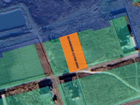 участок по адресу Травнева