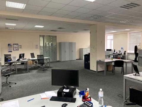 комерційна за адресою Федора Ернста вул., 3Б