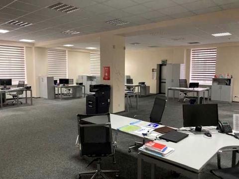 комерційна за адресою Федора Ернста вул., 3Б