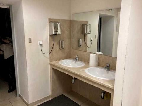 комерційна за адресою Федора Ернста вул., 3Б