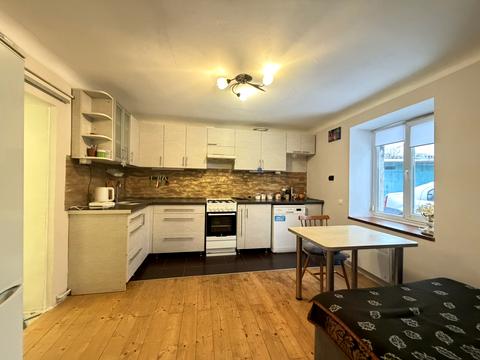 квартира по адресу Яровая ул., 1