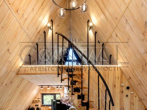 комерційна за адресою Покровська вул., 2