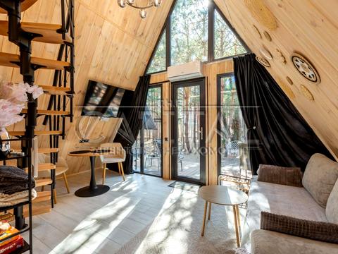 комерційна за адресою Покровська вул., 2