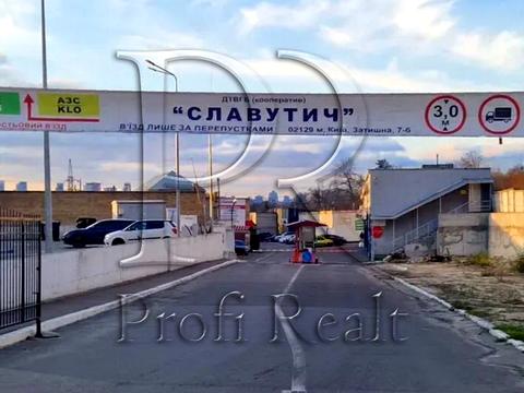 паркомісце за адресою Затишна вул., 7Б