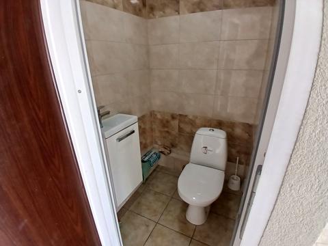 комерційна за адресою Торговиця вул., 9