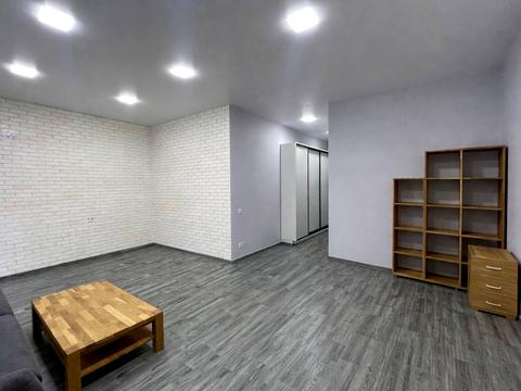 комерційна за адресою Михайла Величка вул., 6-Б