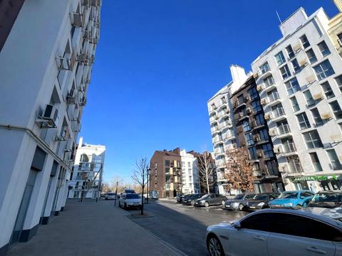 комерційна за адресою Михайла Величка вул., 6-Б