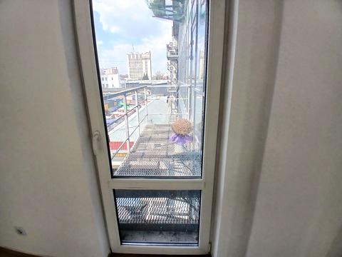 комерційна за адресою Торговиця вул., 9