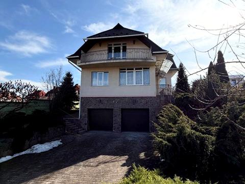 будинок за адресою Олени Теліги вул.