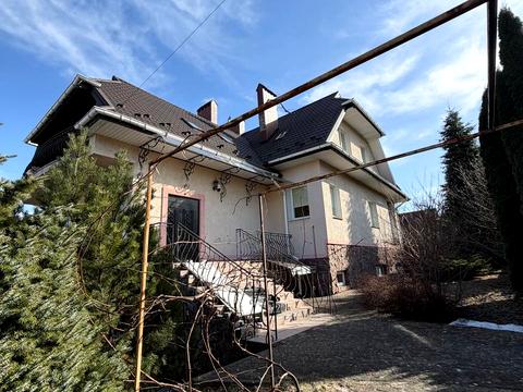 будинок за адресою Олени Теліги вул.