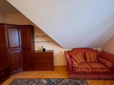 будинок за адресою Олени Теліги вул.