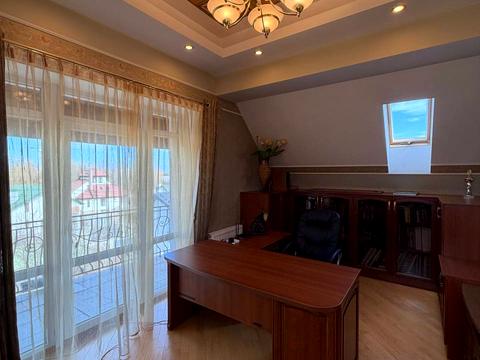 будинок за адресою Олени Теліги вул.