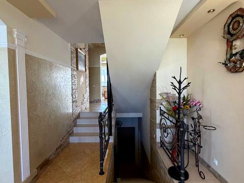 будинок за адресою Олени Теліги вул.