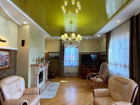 будинок за адресою Олени Теліги вул.