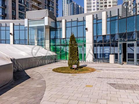 комерційна за адресою Андрія Верхогляда вул. (Михайла Драгомирова), 19-Б