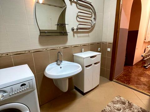 дом по адресу Шкуринецька