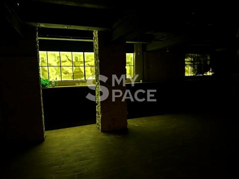 комерційна за адресою Богдана Хмельницького вул., 32