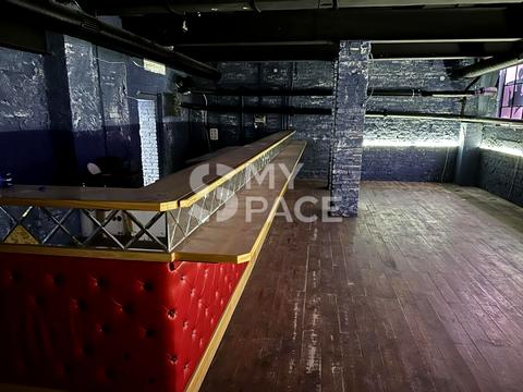 комерційна за адресою Богдана Хмельницького вул., 32