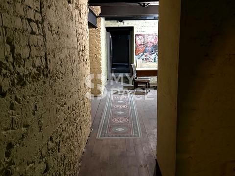 комерційна за адресою Богдана Хмельницького вул., 32